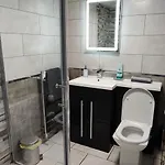 Lejlighed A Whole Terrace House To *