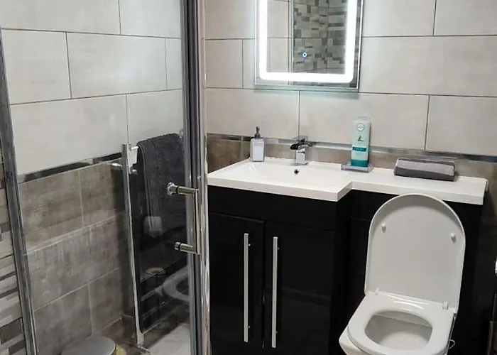 Apartment A Whole Terrace House To *